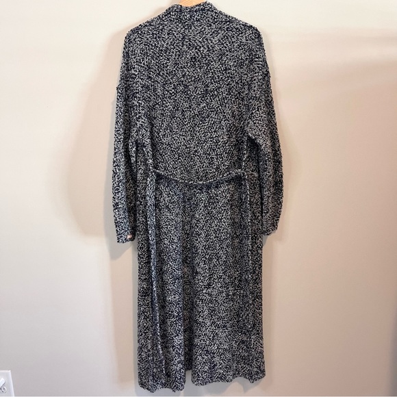 Lunya silk cashmere boucle belted long robe - Picture 4 of 7
